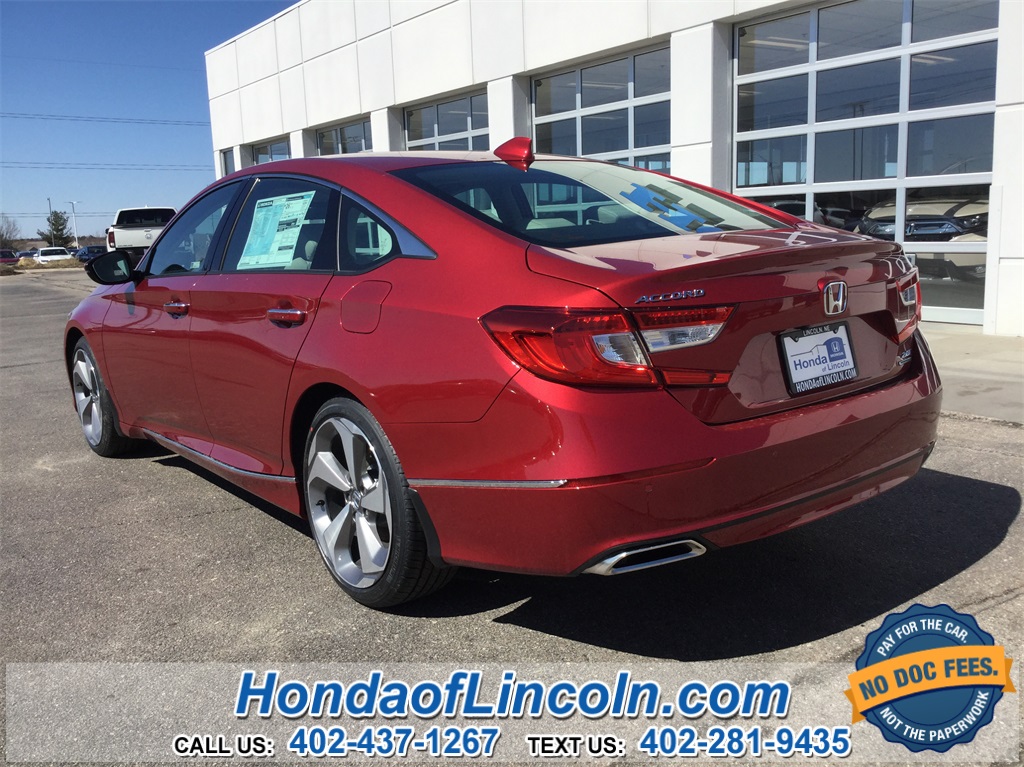 New 2019 Honda Accord Touring near Omaha #J1701 | Honda of Lincoln