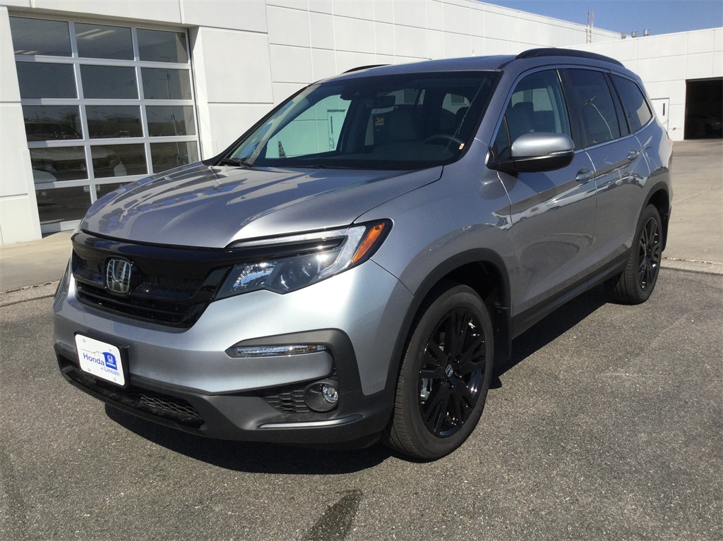 New 2021 Honda Pilot SE near Omaha #L1085 | Honda of Lincoln