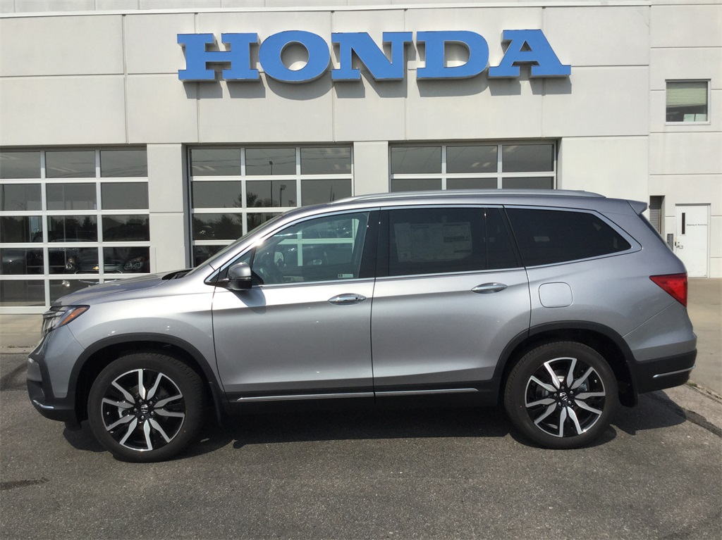 New 2021 Honda Pilot Touring 8 Passenger near Omaha #L1061 | Honda of ...